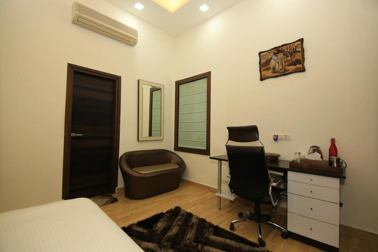 Avanti Tenantry-Luxurious Service Apartments Nova Deli Exterior foto